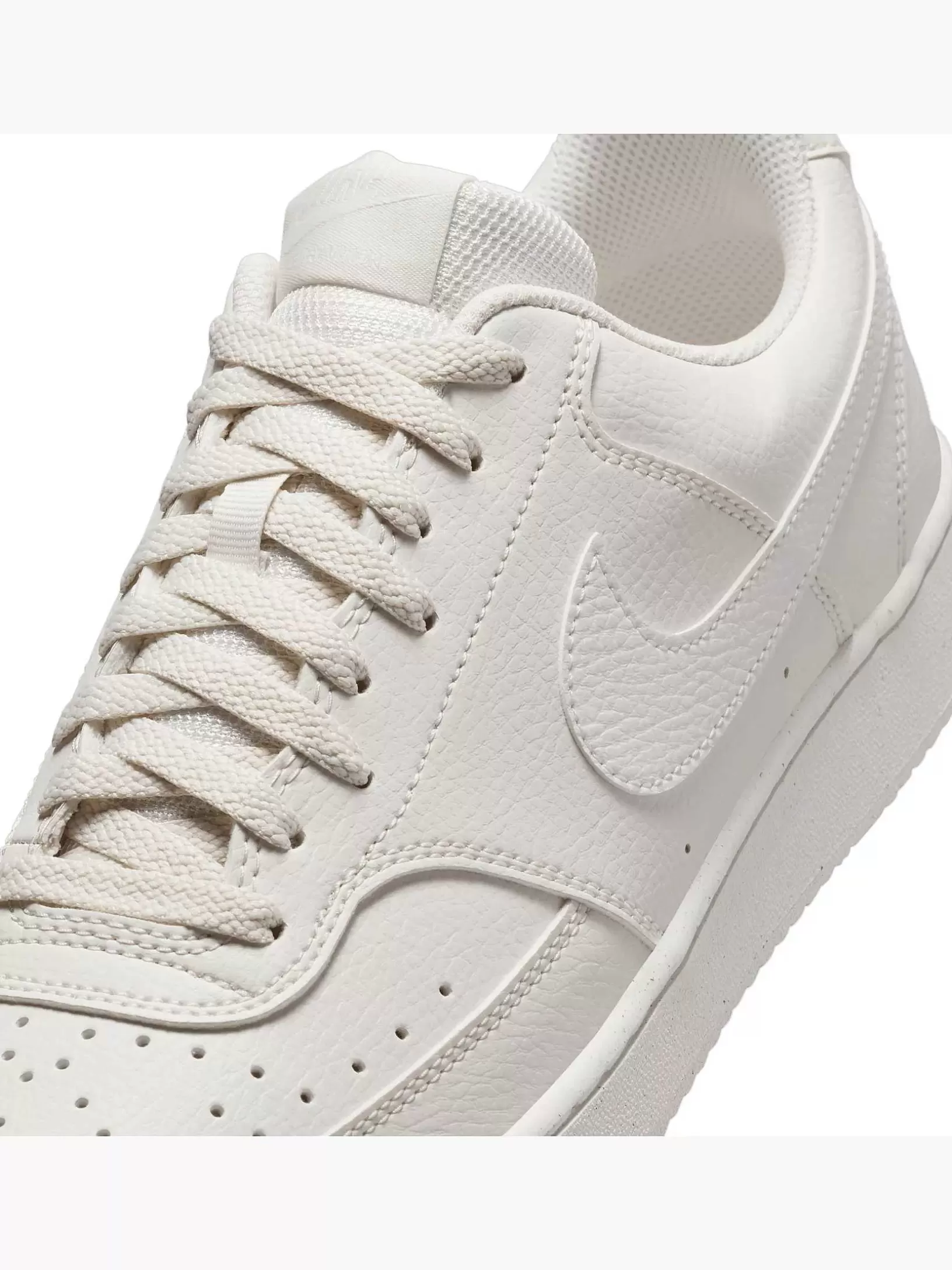 Gentlemen Nike Beige Court Vision