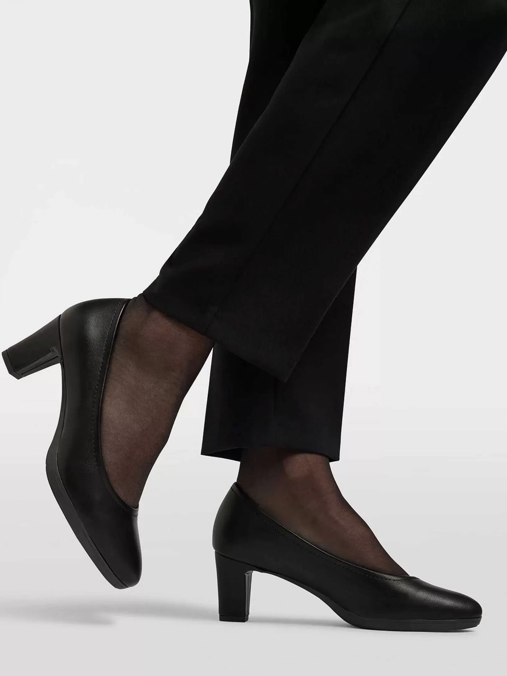 Ladies Easy Street Black Pump