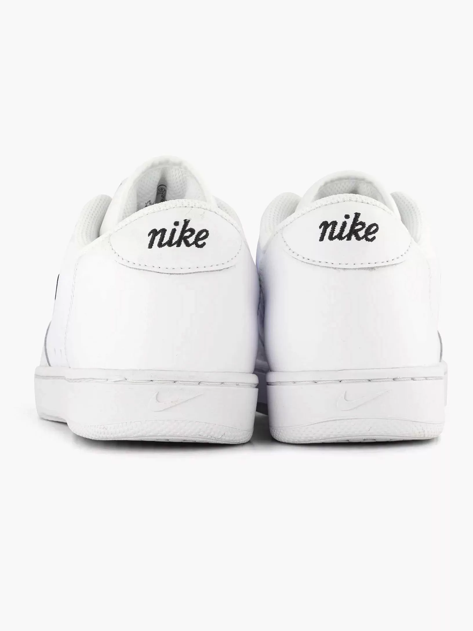 Gentlemen Nike White Court Vintage