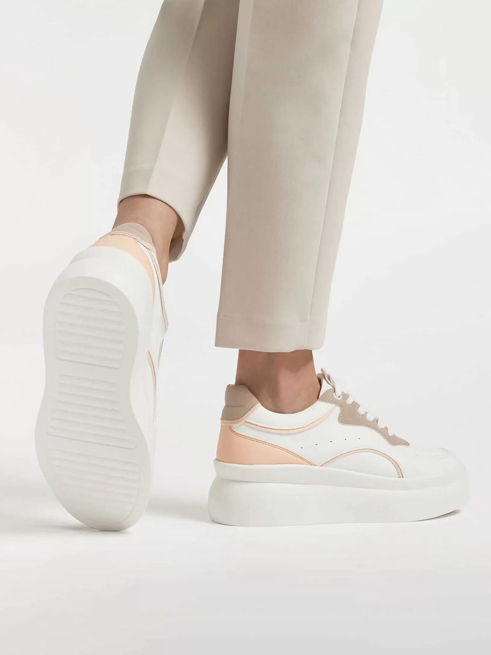 Ladies Graceland White Platform Sneaker